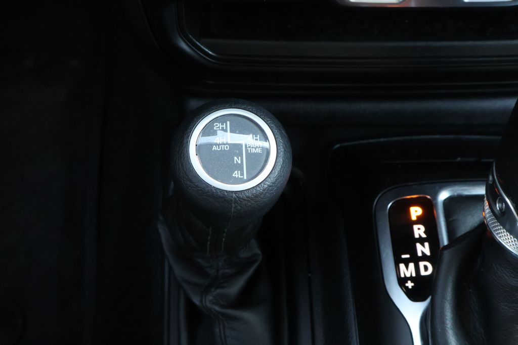 Thumbnail: 2023 Jeep Wrangler - 21