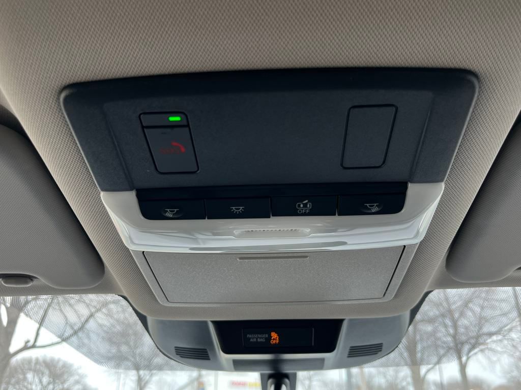 2025 Nissan Rogue SV photo