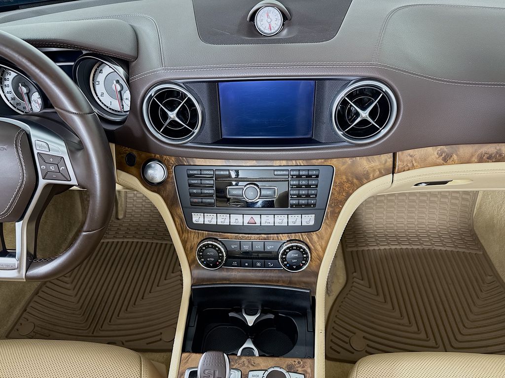 Thumbnail: 2016 Mercedes-Benz SL-Class - 22