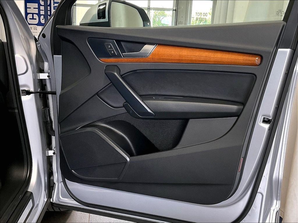 2023 Audi Q5 — photo 12