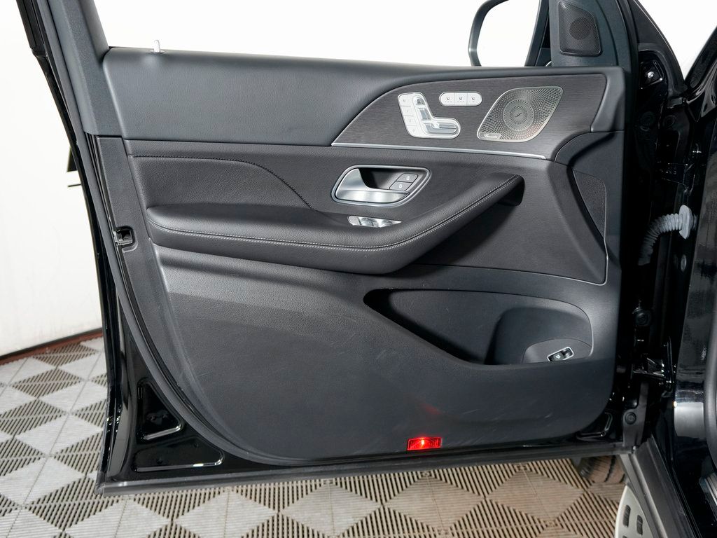 used 2022 Mercedes-Benz GLE car, priced at $43,988