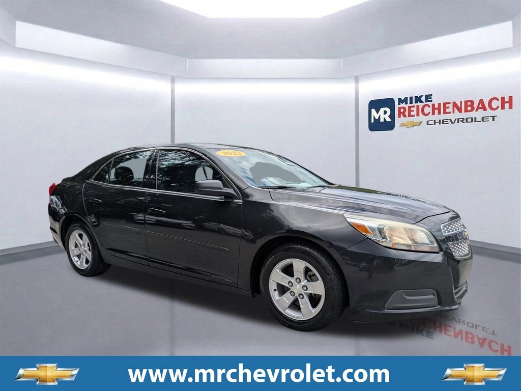 2013 Chevrolet Malibu LS FWD