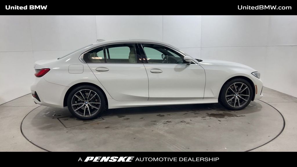 2021 BMW 3 Series 330i 9