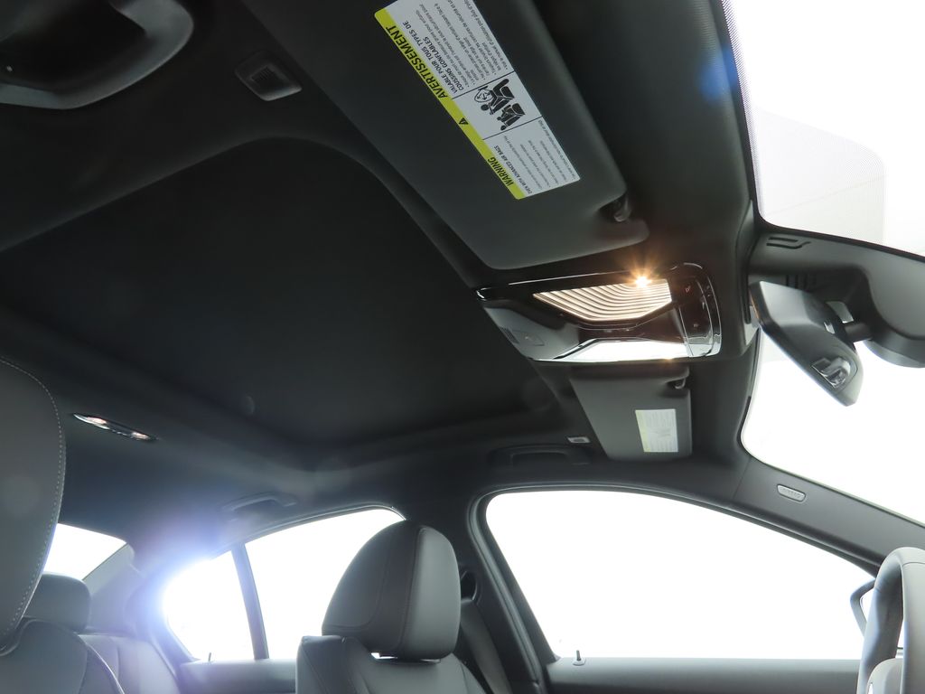 Thumbnail: 2026 BMW 3 Series - 18