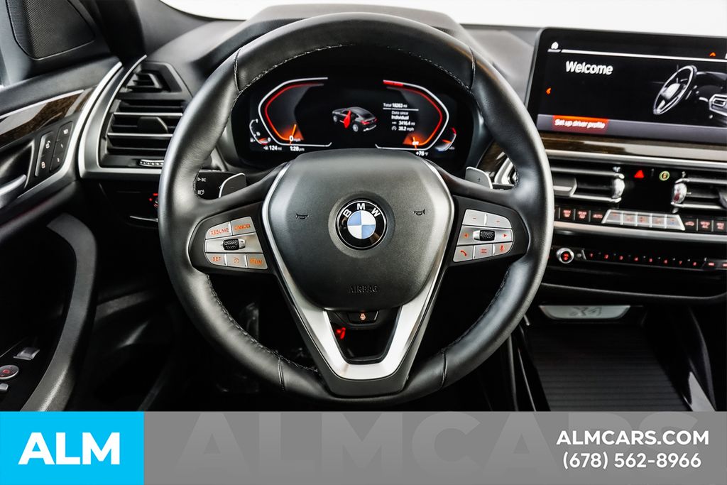 Used 2025 Black BMW xDrive30i image 28