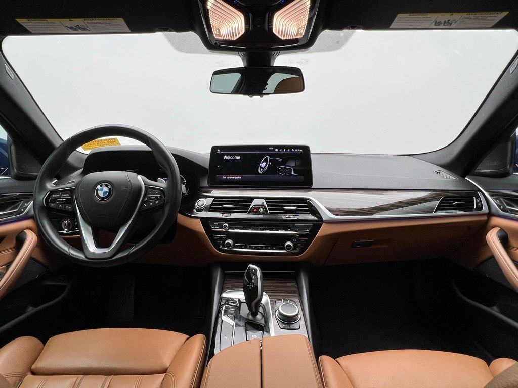 2022 BMW 5 Series 540i 11