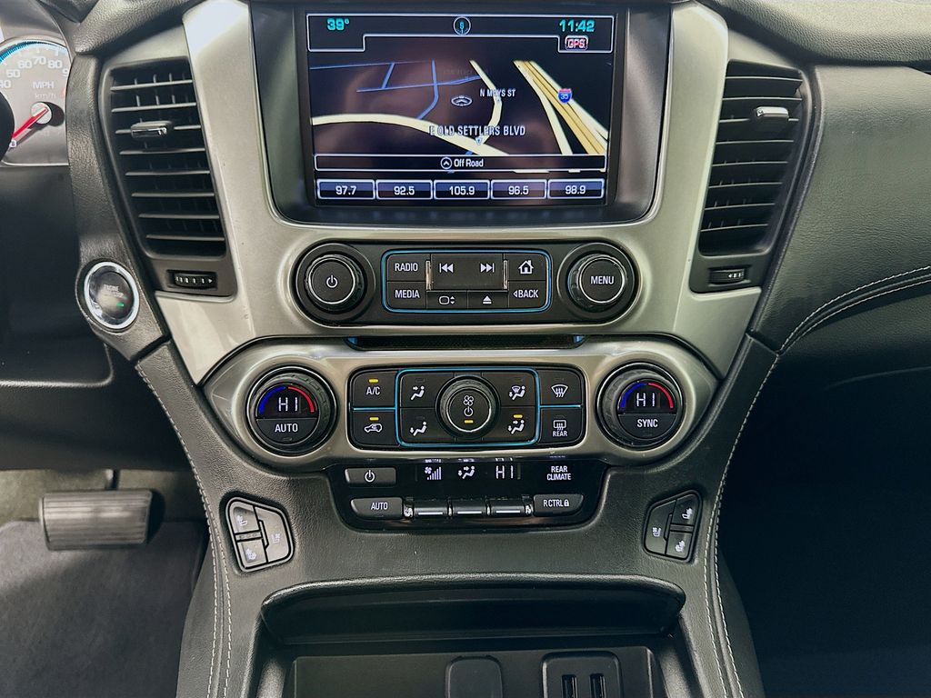 Thumbnail: 2018 Chevrolet Suburban - 16