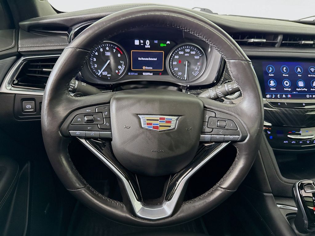 Thumbnail: 2021 Cadillac XT6 - 11
