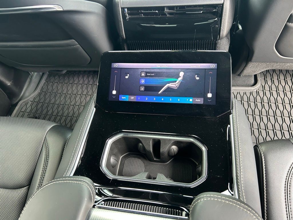 2023 Jeep Grand Wagoneer L Base