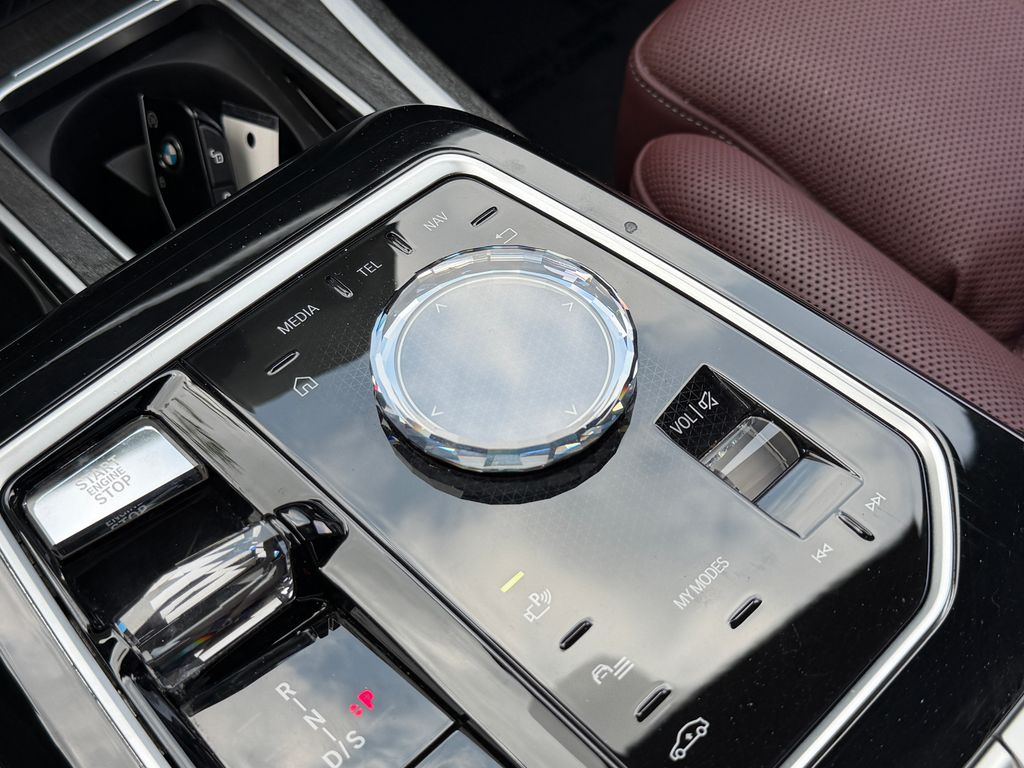 Thumbnail: 2023 BMW 7 Series - 30