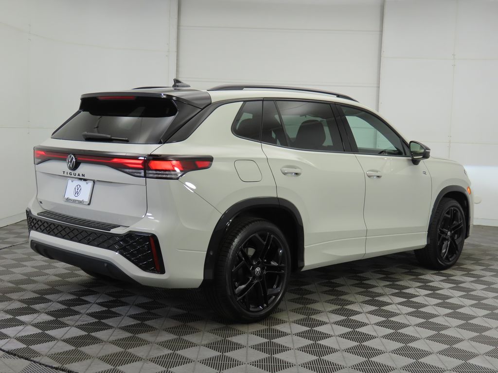 Thumbnail: 2026 Volkswagen Tiguan - 5