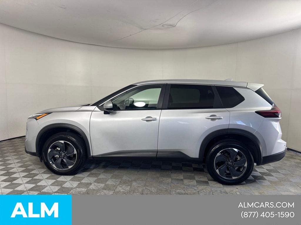Used 2025 Silver Nissan SV image 11