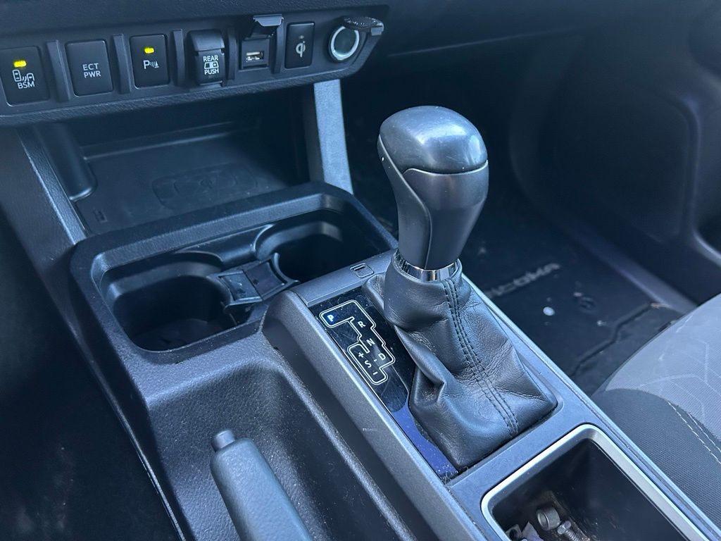 Thumbnail: 2020 Toyota Tacoma - 27