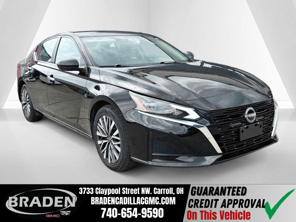 Super Black Clearcoat 2024 Nissan Altima Sedan Front-Wheel Drive Continuously Variable Transmission