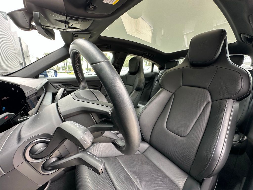 Thumbnail: 2023 Porsche Taycan - 5