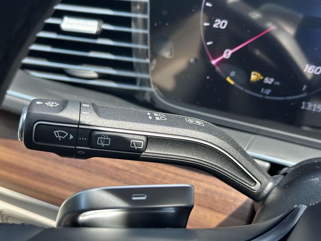 Thumbnail: 2025 Mercedes-Benz GLS - 22