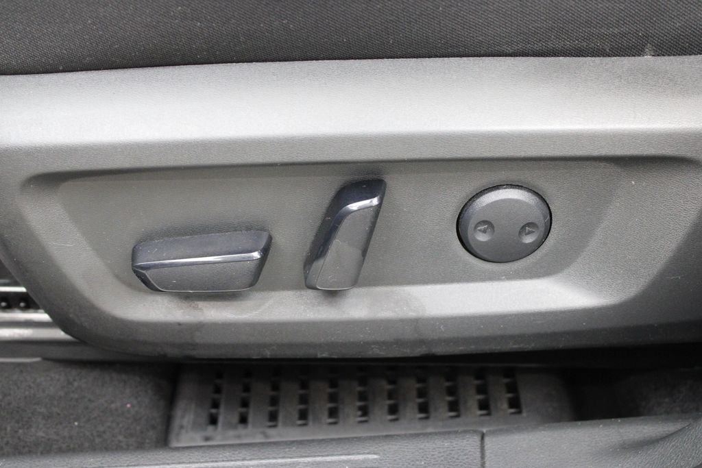 used 2023 Nissan Rogue car