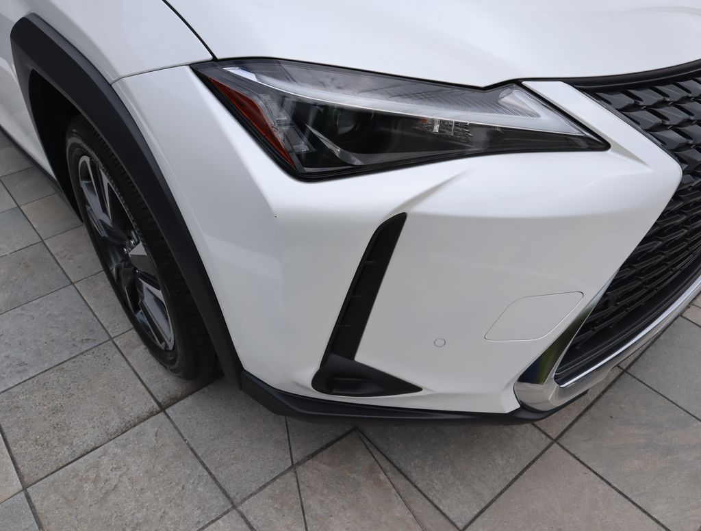 Thumbnail: 2025 Lexus UX - 15