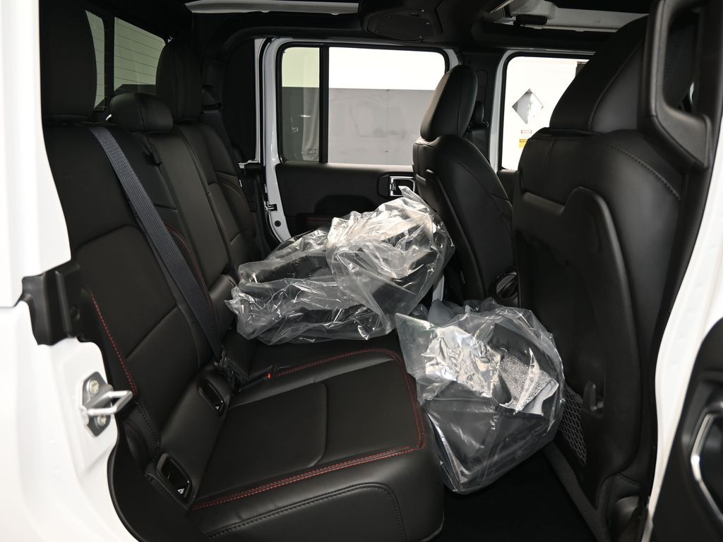New 2026 Bright White Clearcoat Jeep Rubicon image 34