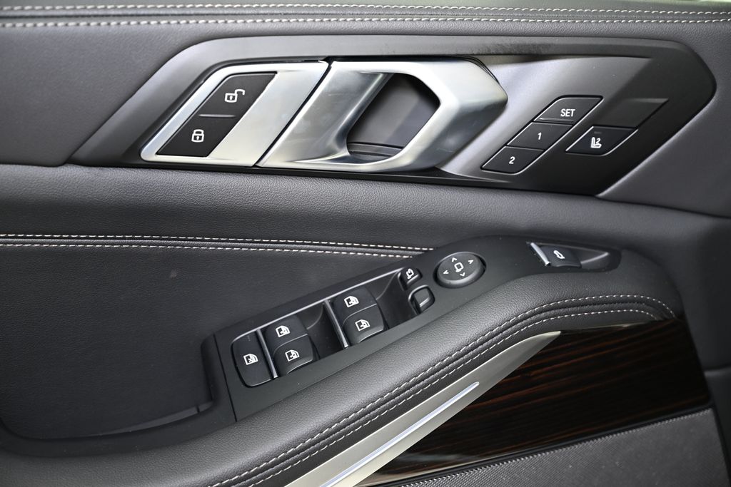 Thumbnail: 2026 BMW X5 - 22