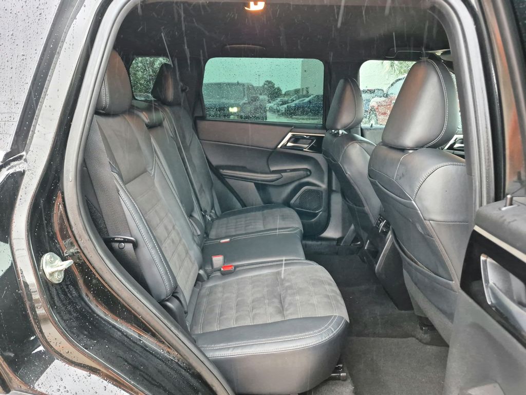 2023 Mitsubishi Outlander SE Black Edition Black at North Houston Mitsubishi