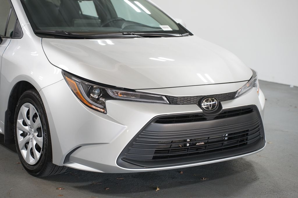 Thumbnail: 2025 Toyota Corolla - 4