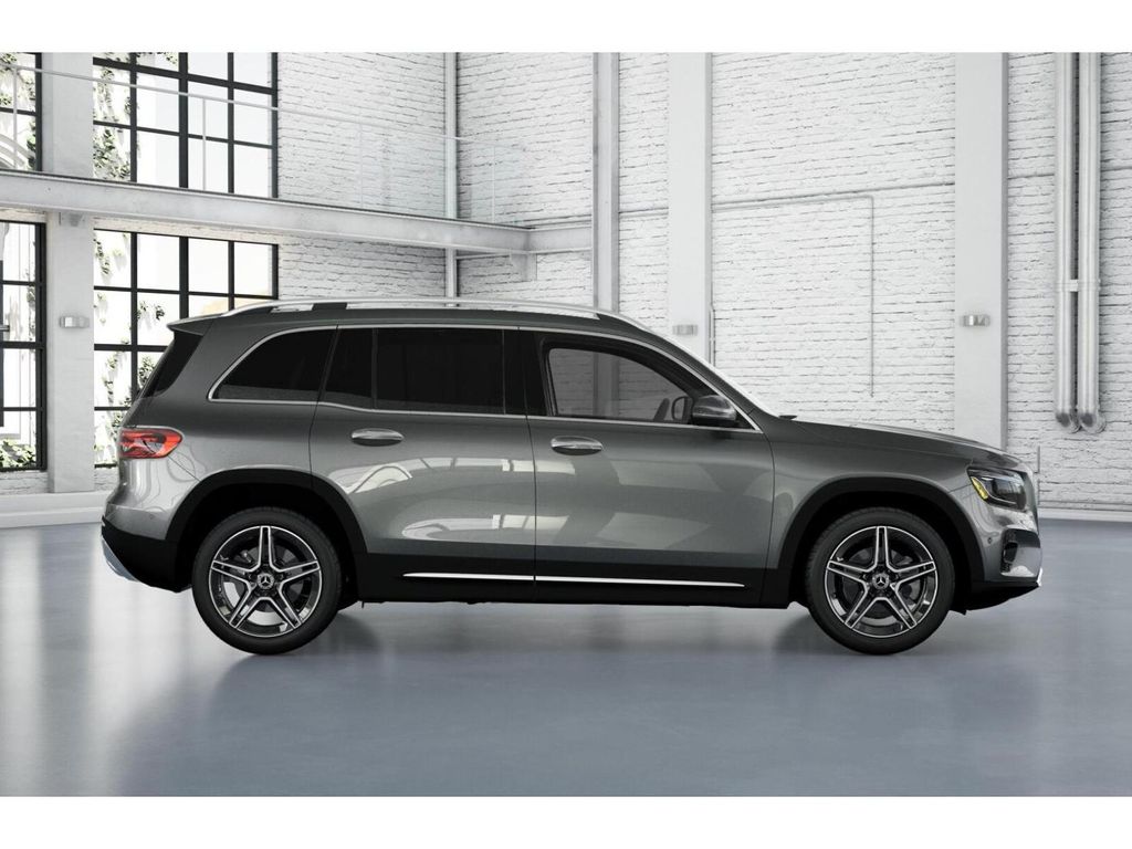 Thumbnail: 2026 Mercedes-Benz GLB - 2