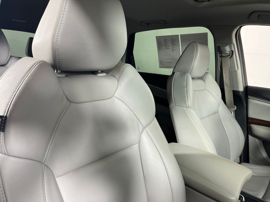 Thumbnail: 2018 Acura MDX - 12