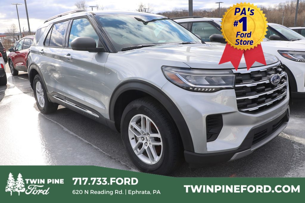 2025 Ford Explorer Active AWD