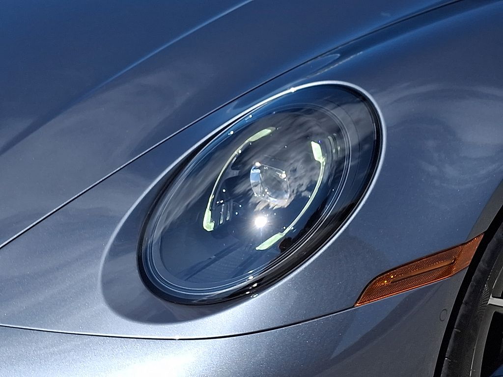 Thumbnail: 2026 Porsche 911 - 11
