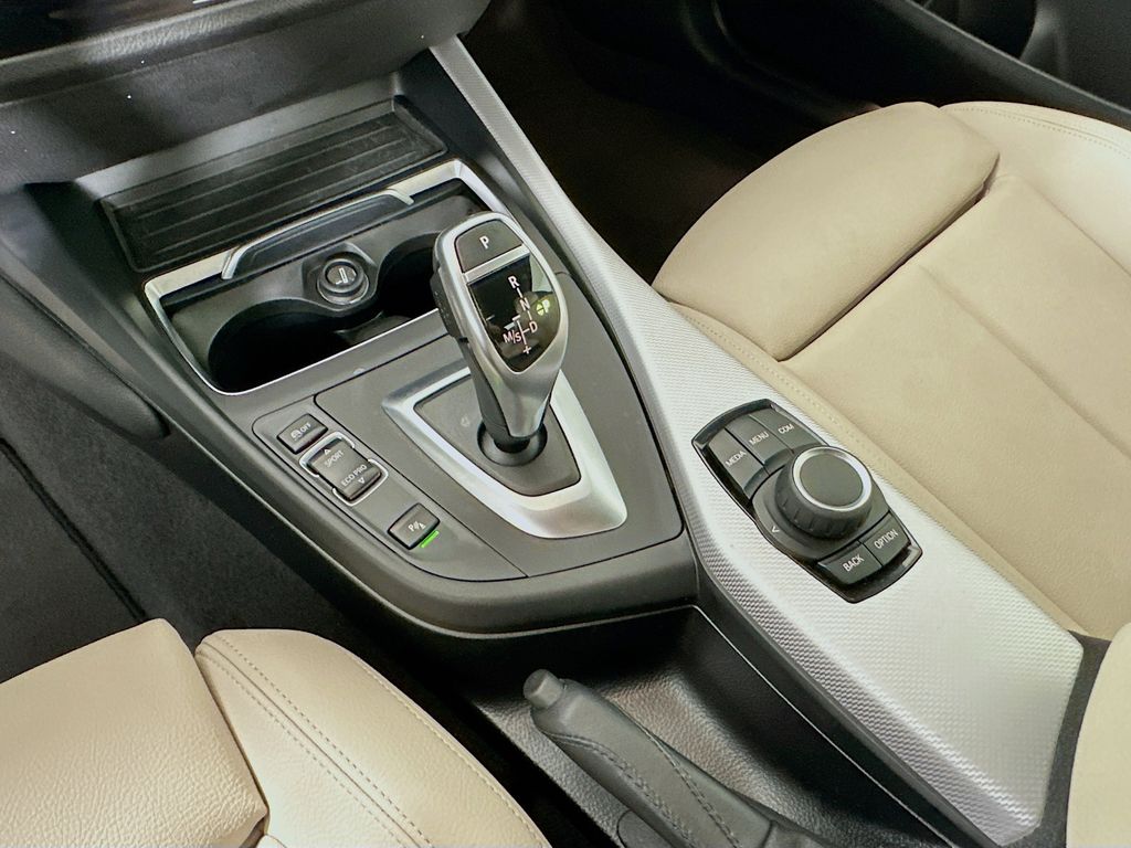 Thumbnail: 2019 BMW 2 Series - 16