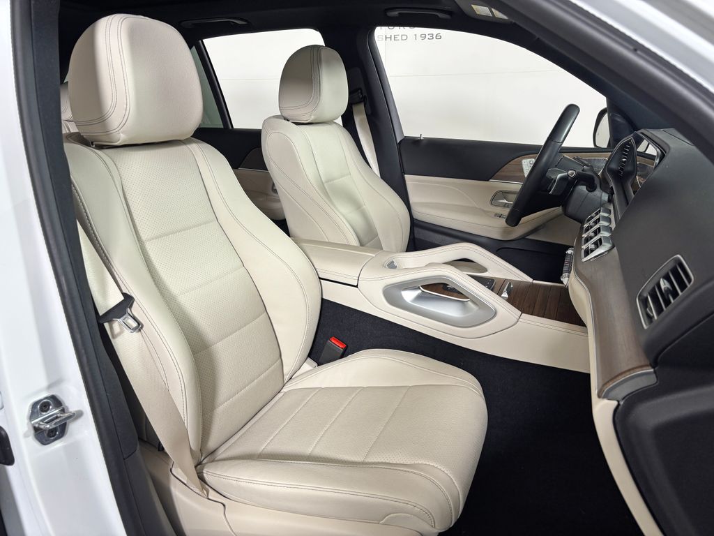 used 2025 Mercedes-Benz GLE car, priced at $69,888