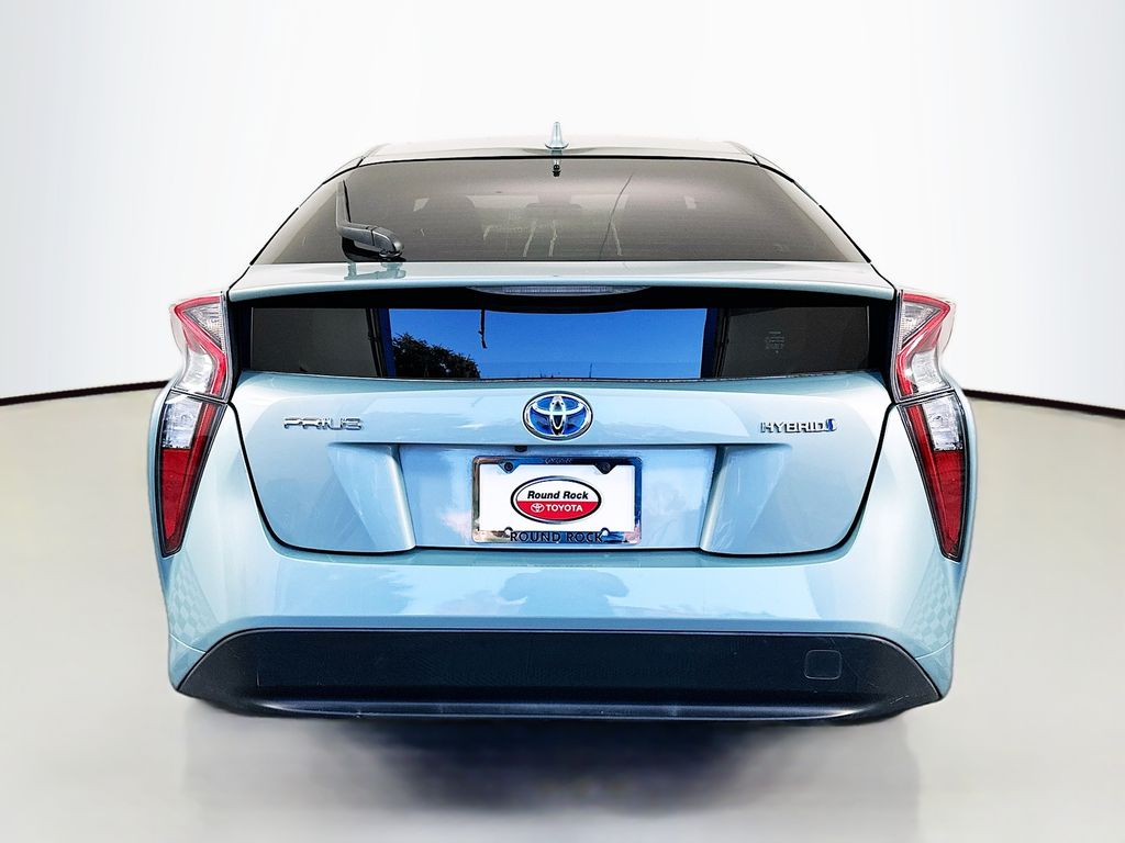 Thumbnail: 2017 Toyota Prius - 6