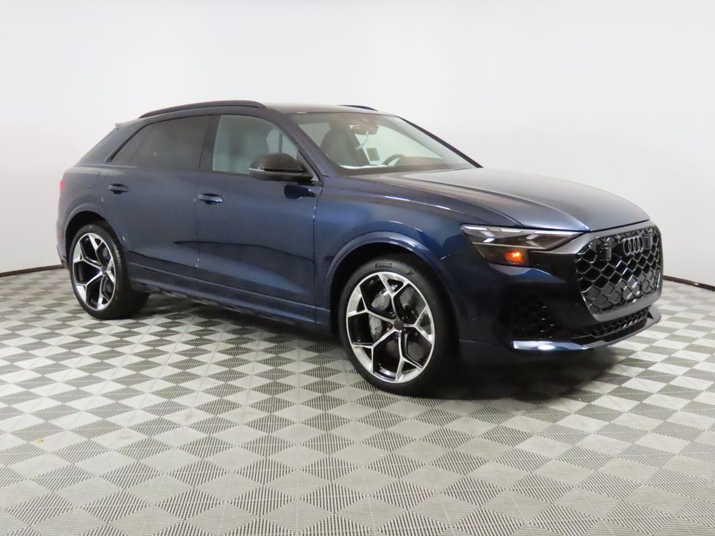 Thumbnail: 2026 Audi RS Q8 - 7