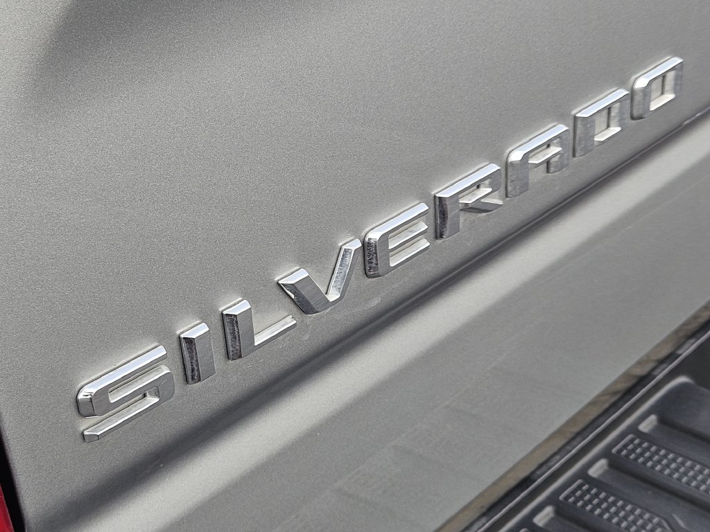 Used 2025 Gray Chevrolet Custom image 12