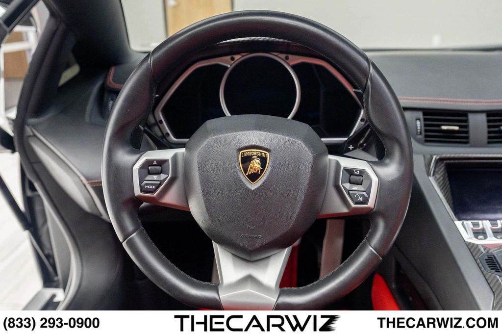 2017 Lamborghini Aventador Base - Photo 50