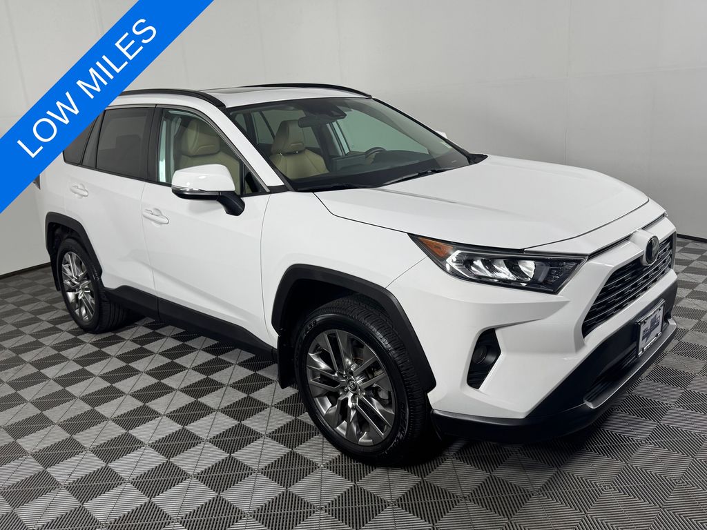 Super White 2020 Toyota RAV4 SUV / Crossover All-Wheel Drive 8-Speed Automatic