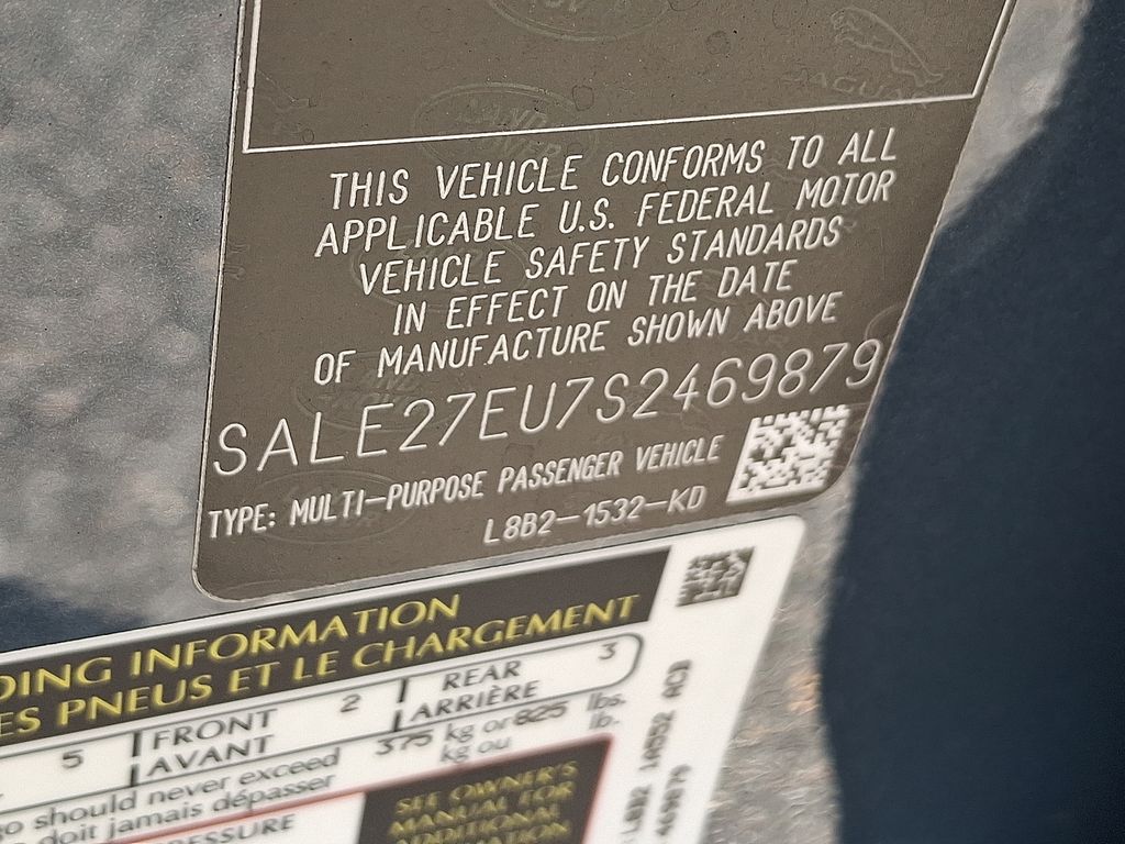 Thumbnail: 2025 Land Rover Defender - 11