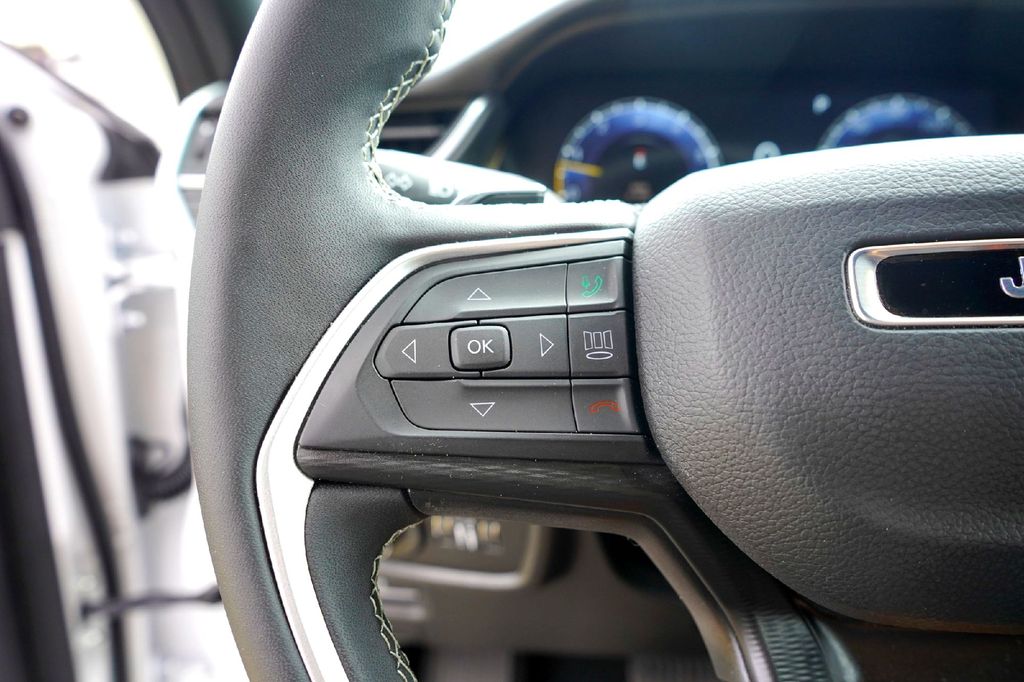 New Car 2025 Jeep Grand Cherokee  Laredo For Sale Under $30,000 In Taylor, Texas