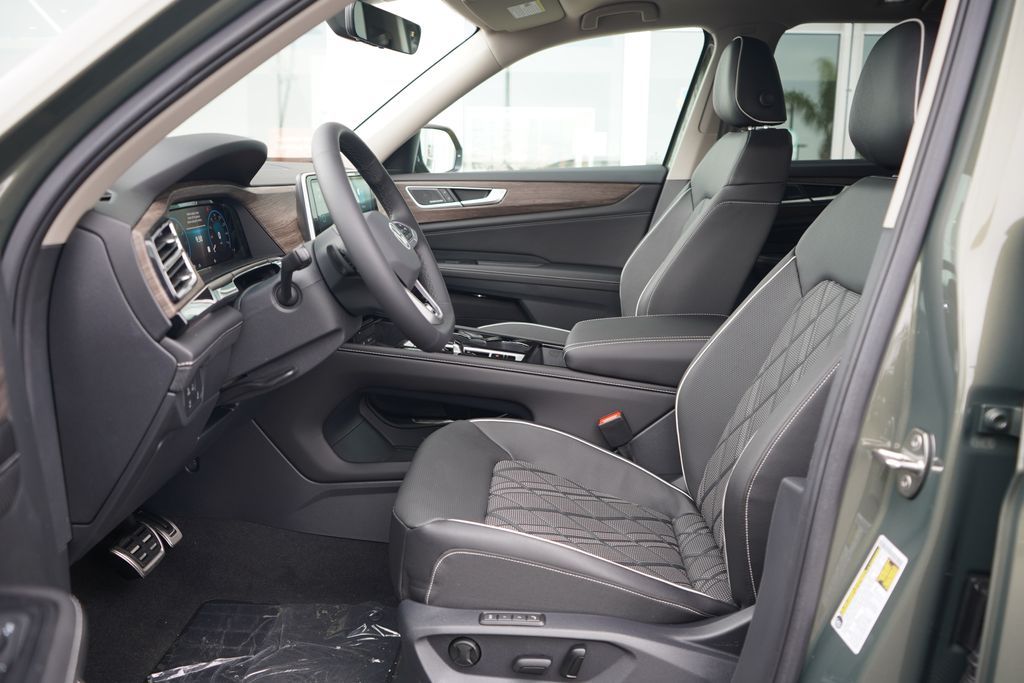 Thumbnail: 2026 Volkswagen Atlas - 6