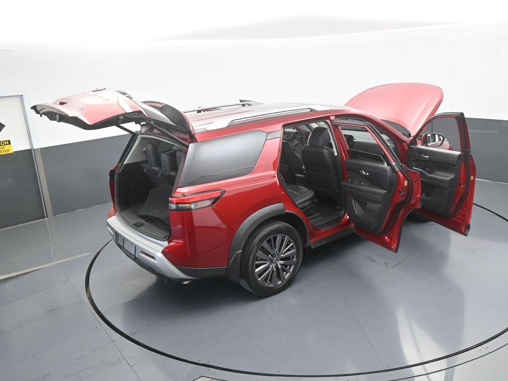 Used 2024 Scarlet Ember Nissan SL image 82