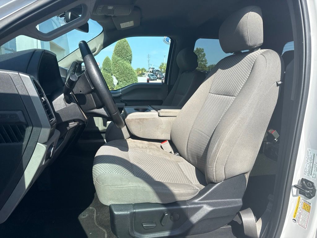 Used 2020 White Ford XLT image 4