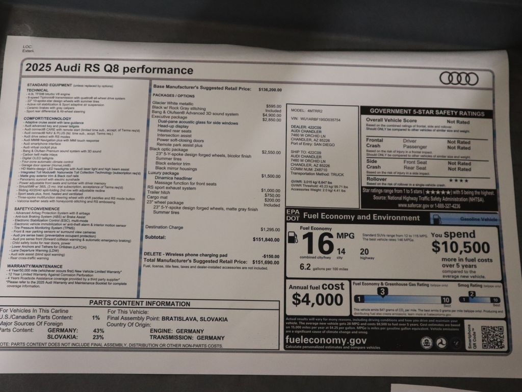 Thumbnail: 2025 Audi RS Q8 - 9