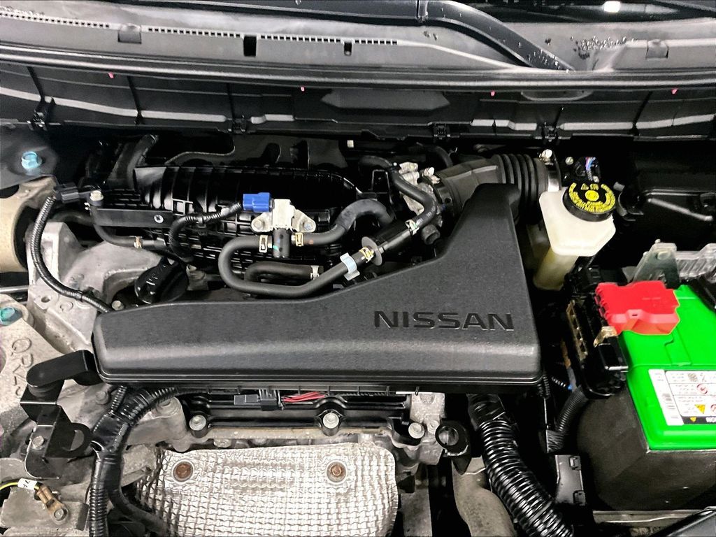 2019 Nissan Rogue — photo 32