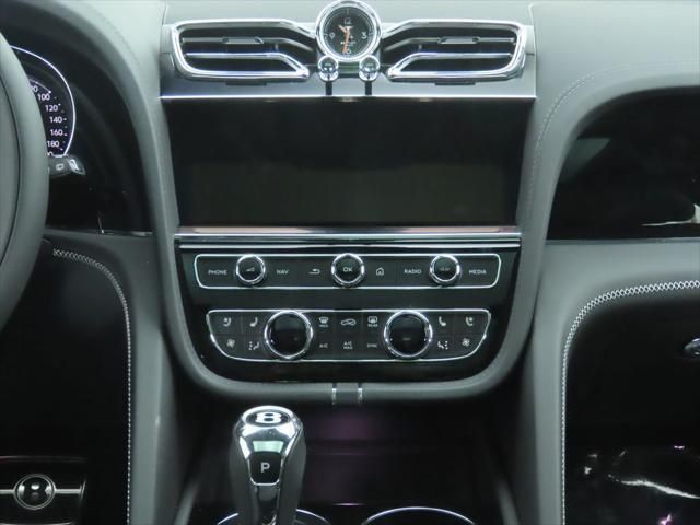 Thumbnail: 2025 Bentley Bentayga - 14