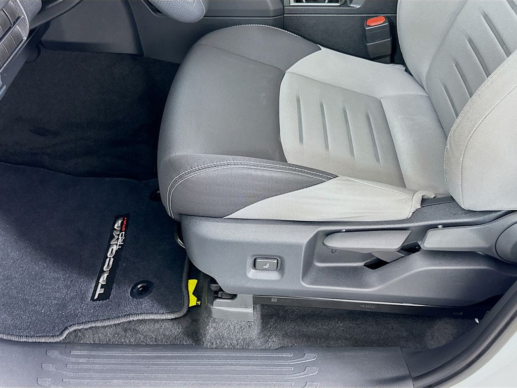 Thumbnail: 2024 Toyota Tacoma - 19