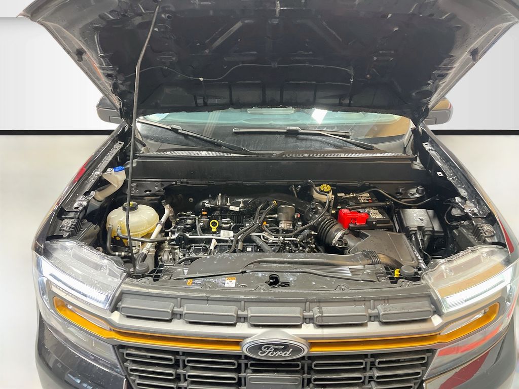 Used 2024 Black Ford Lariat image 30