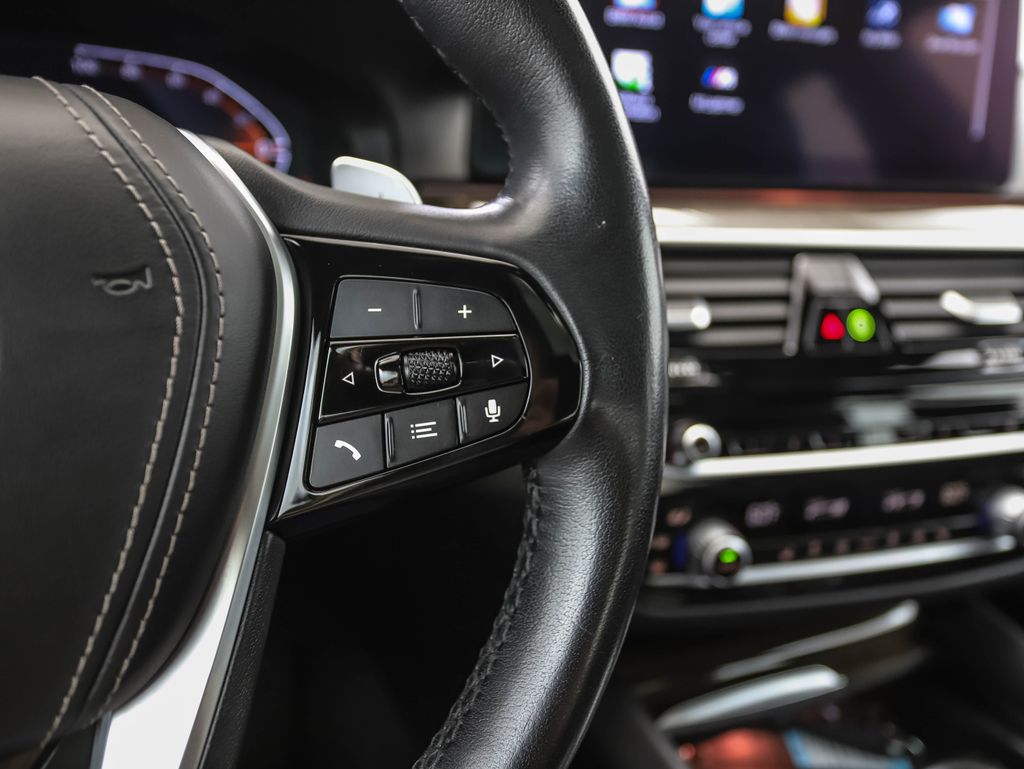 Thumbnail: 2021 BMW 5 Series - 13