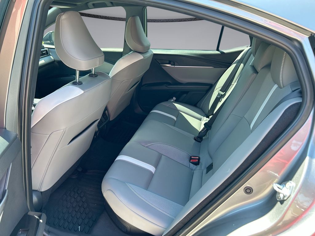 Thumbnail: 2025 Toyota Camry - 31
