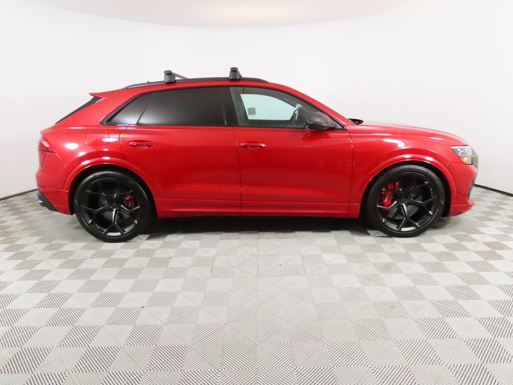 Thumbnail: 2026 Audi RS Q8 - 6